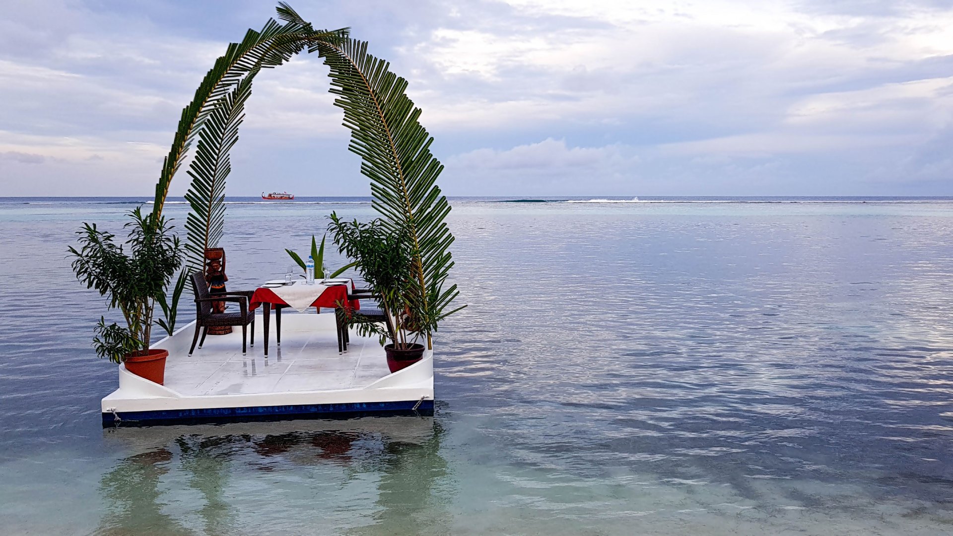 Private dining in the Maldives