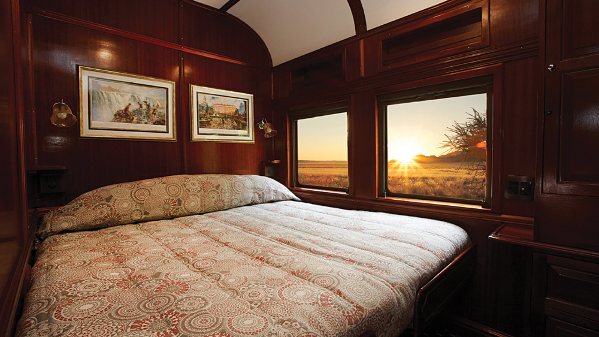 Shongololo Express Gold Double Suite, Africa