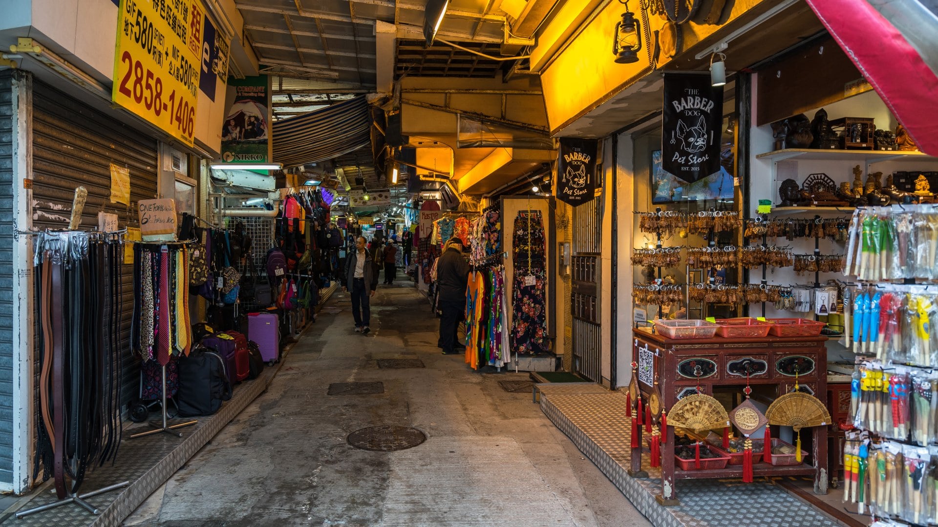 Stanley Market is the most famous tourist attraction of Stanley