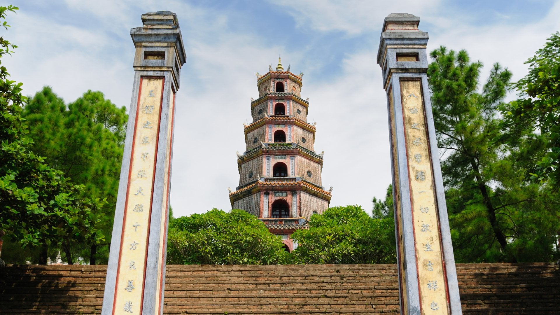 Thien Mu pagoda near Hue city, Vietnam