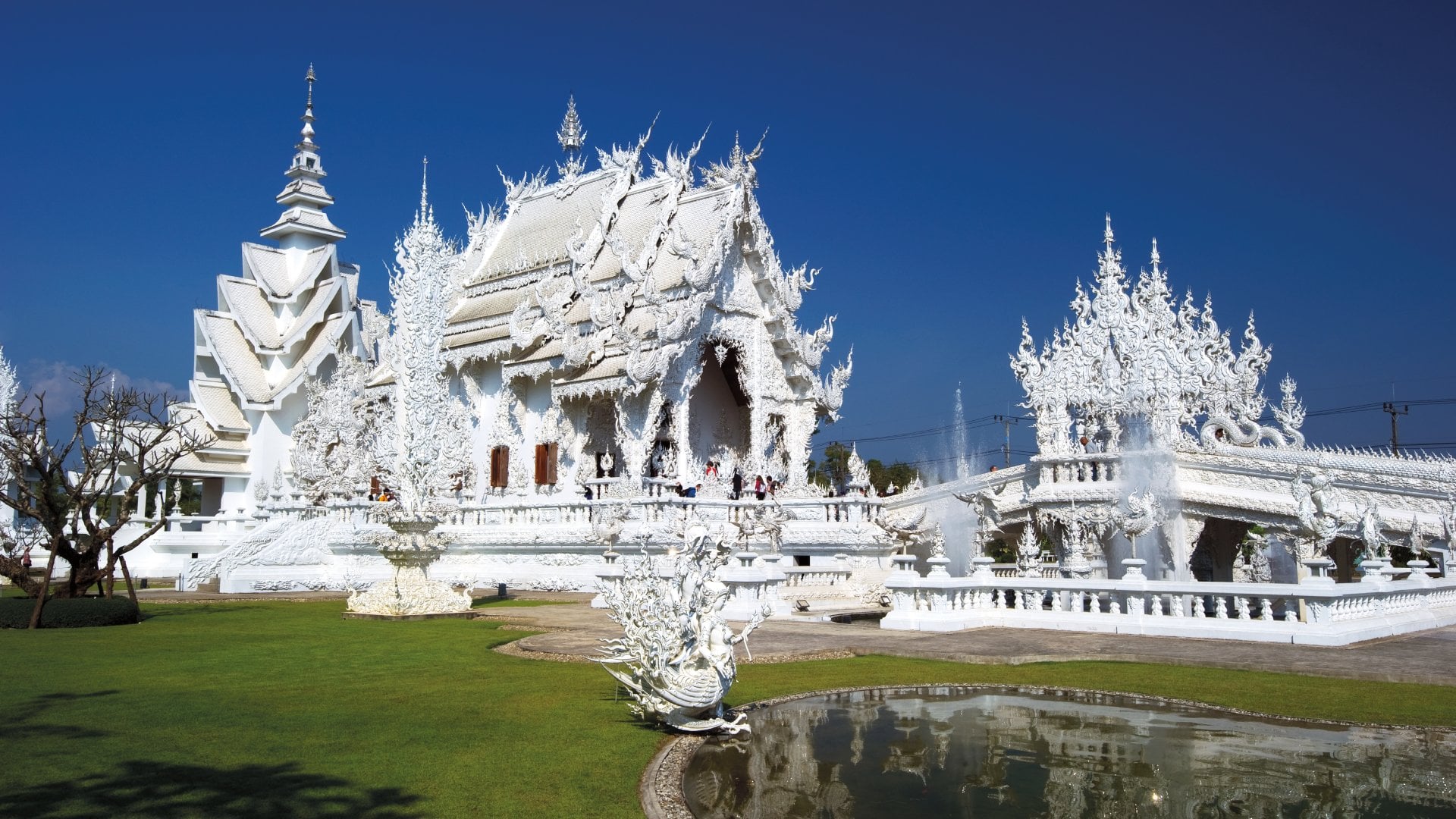 Wat Rong Khun (White Temple) Chiang Rai, Thailand