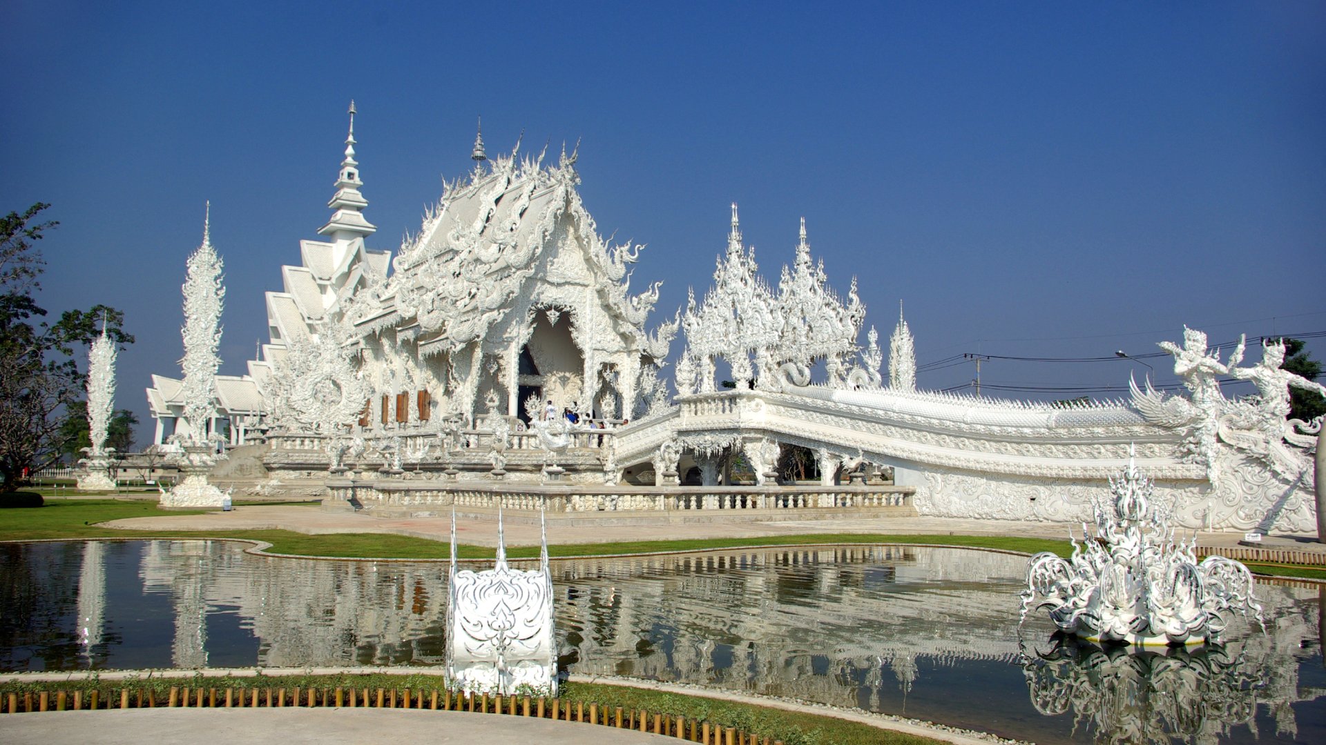 White Temple, Chiang Rai