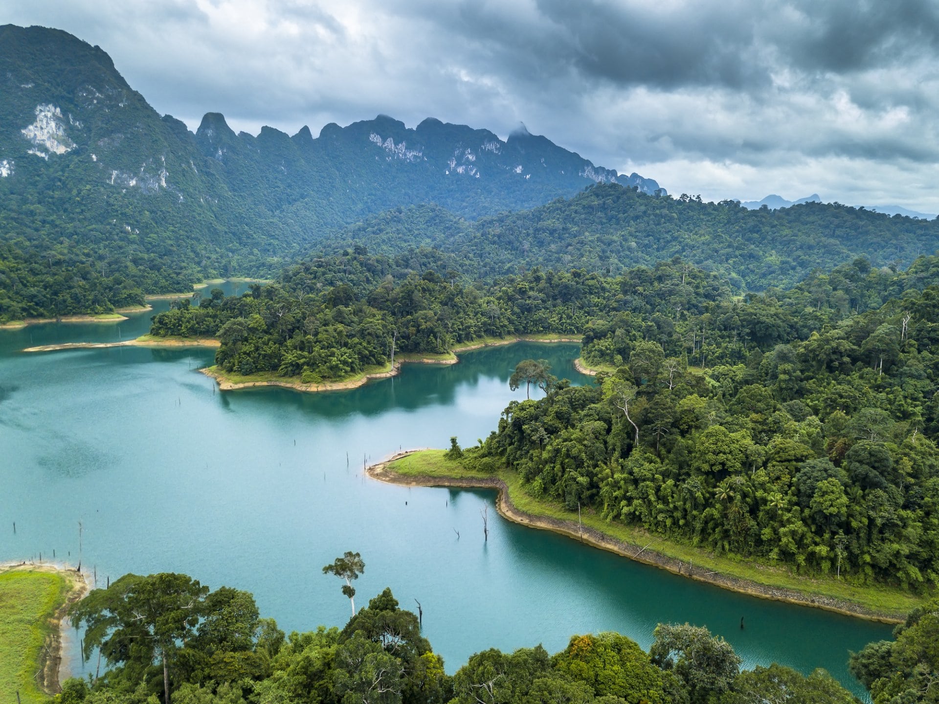 Ratchaprapha Dam, Khao Sok National Park Ratchaprapha Dam, Khao Sok National Park