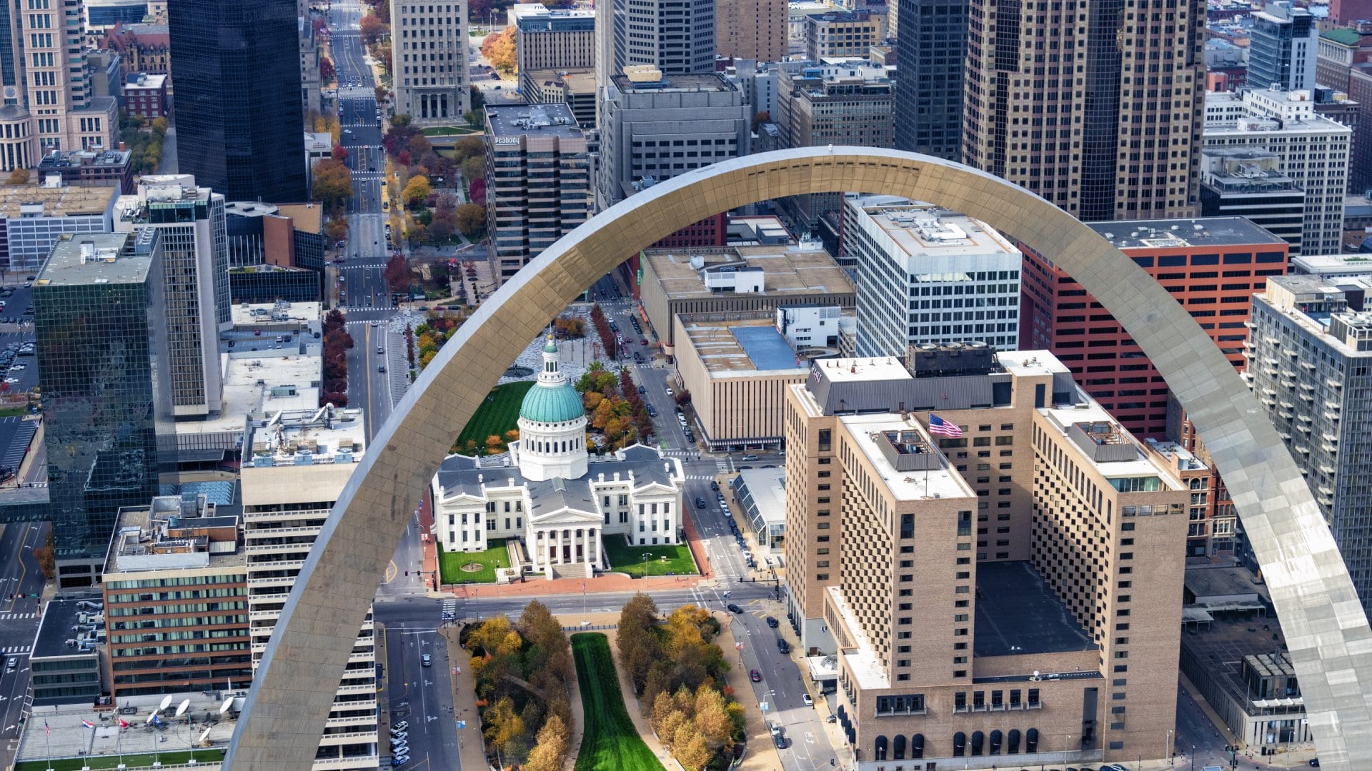 The Gateway to the West Arch and the downtown area of St. Louis