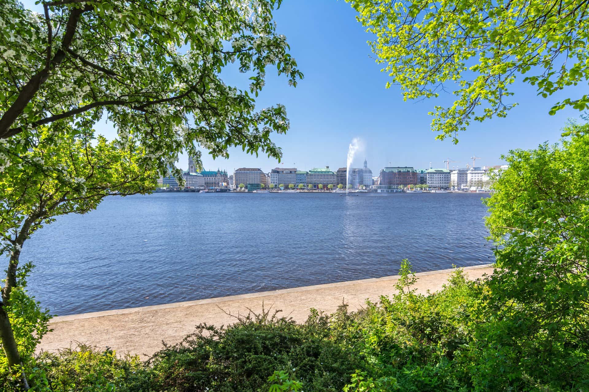Lake Binnenalster, Hamburg, Germany