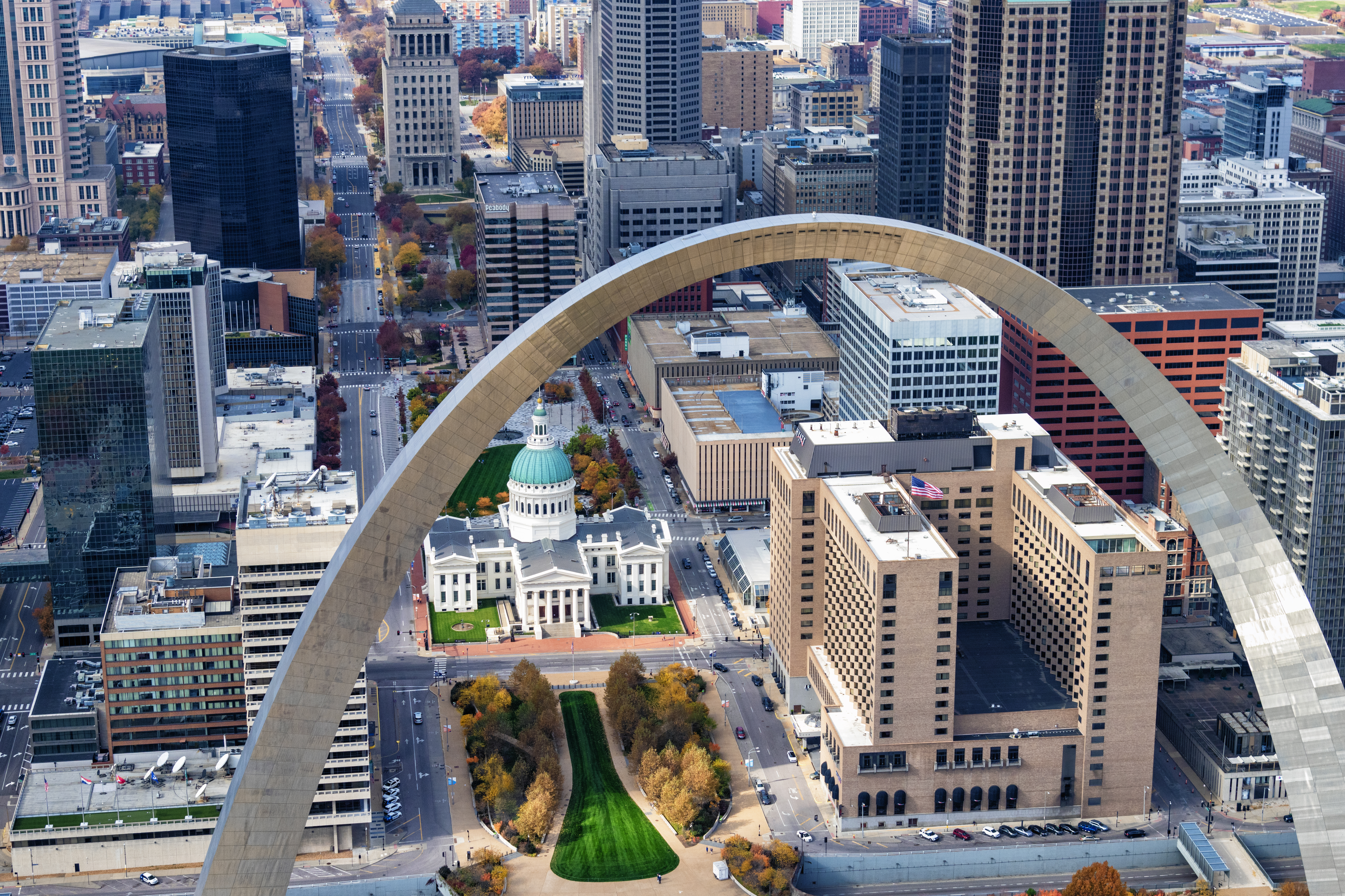The Gateway to the West Arch and the downtown area of St. Louis