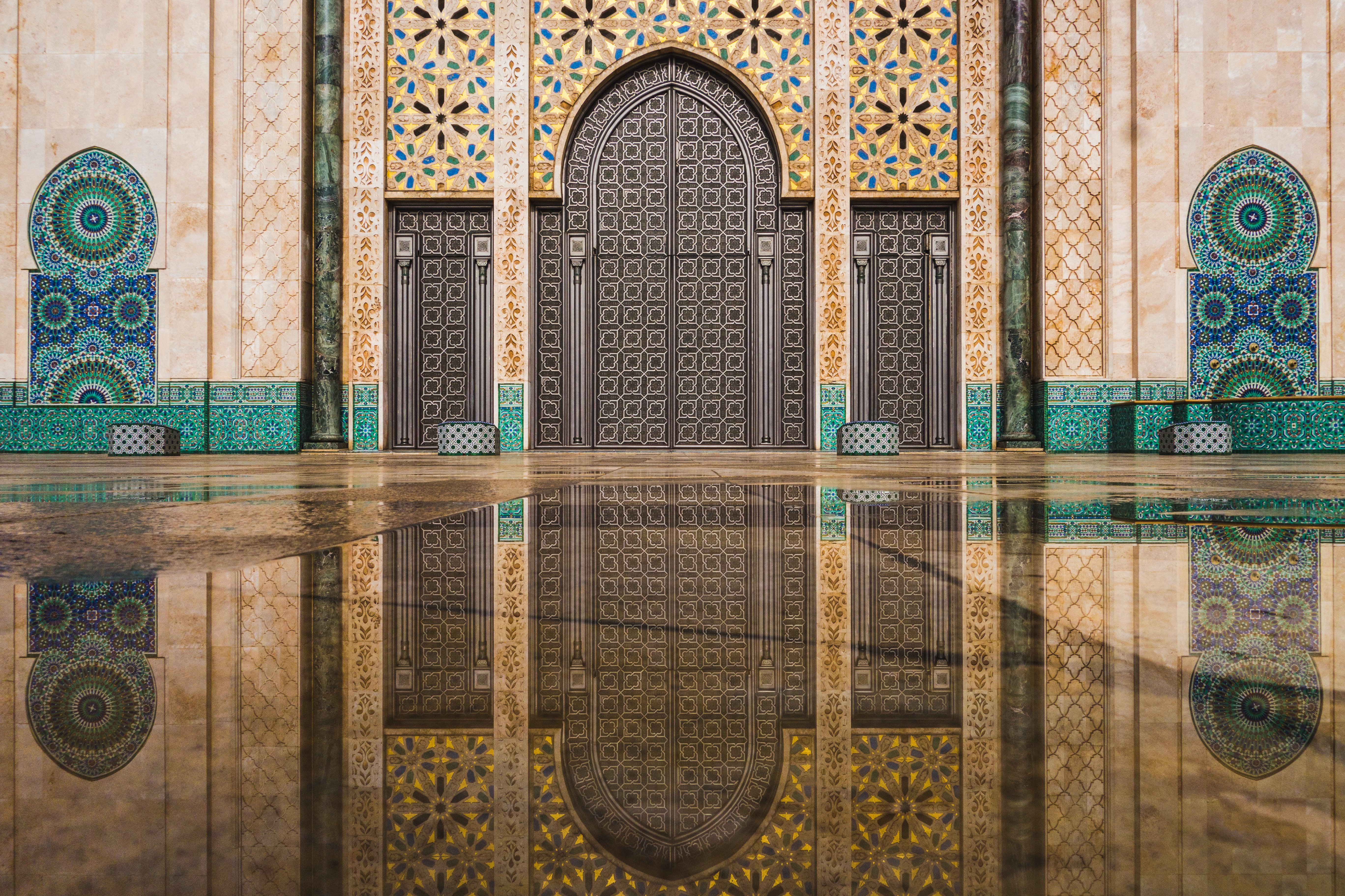 Souks, Streets & Stories: Casablanca to Marrakech