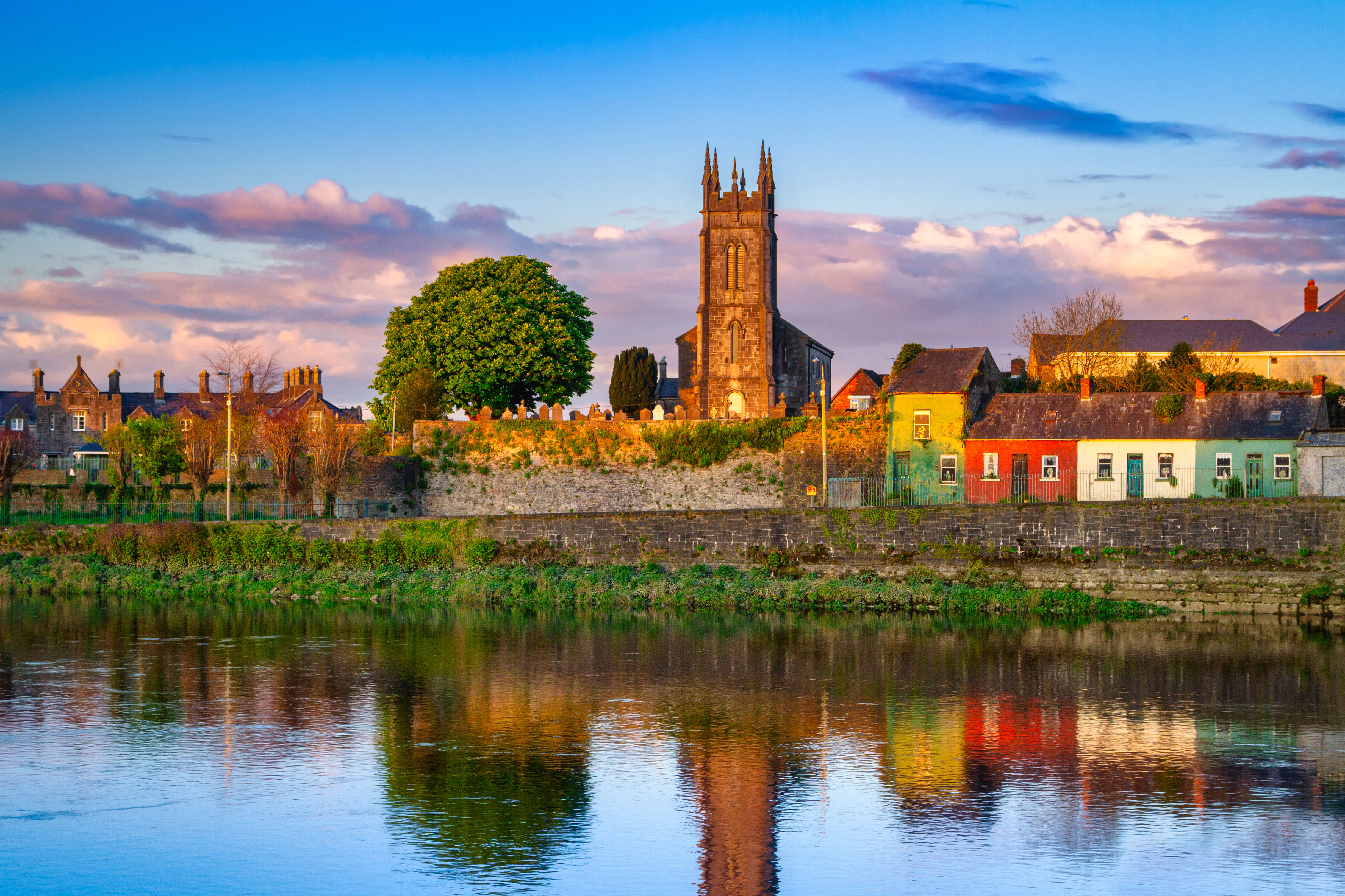 Royal Atlantic Ireland by Rail & Coach