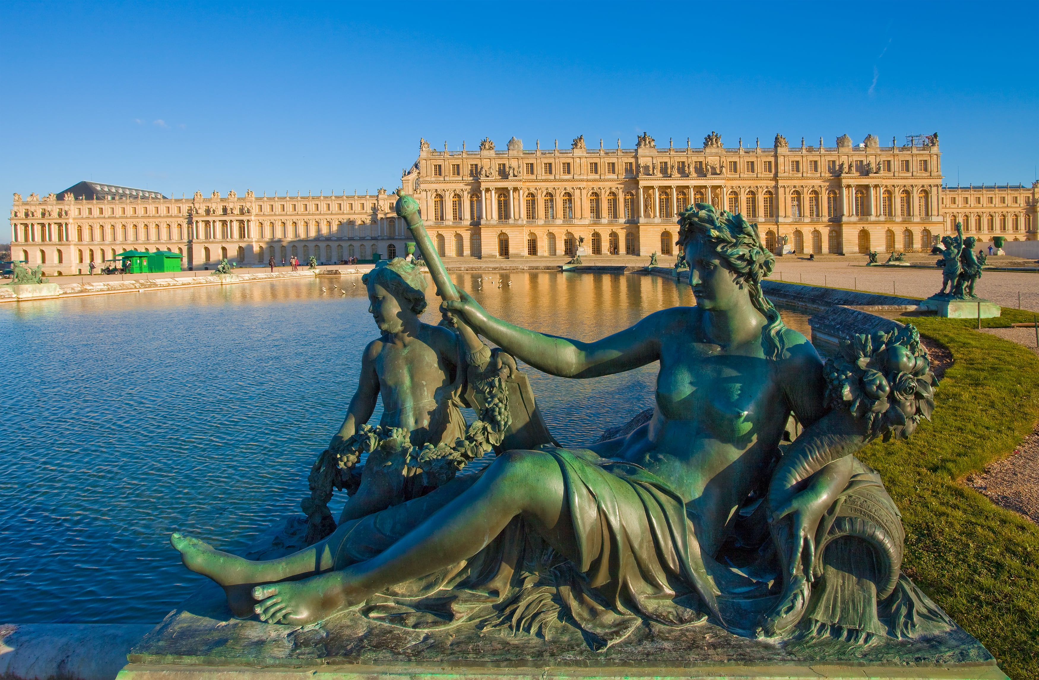 French History & Culture: Paris to Normandy