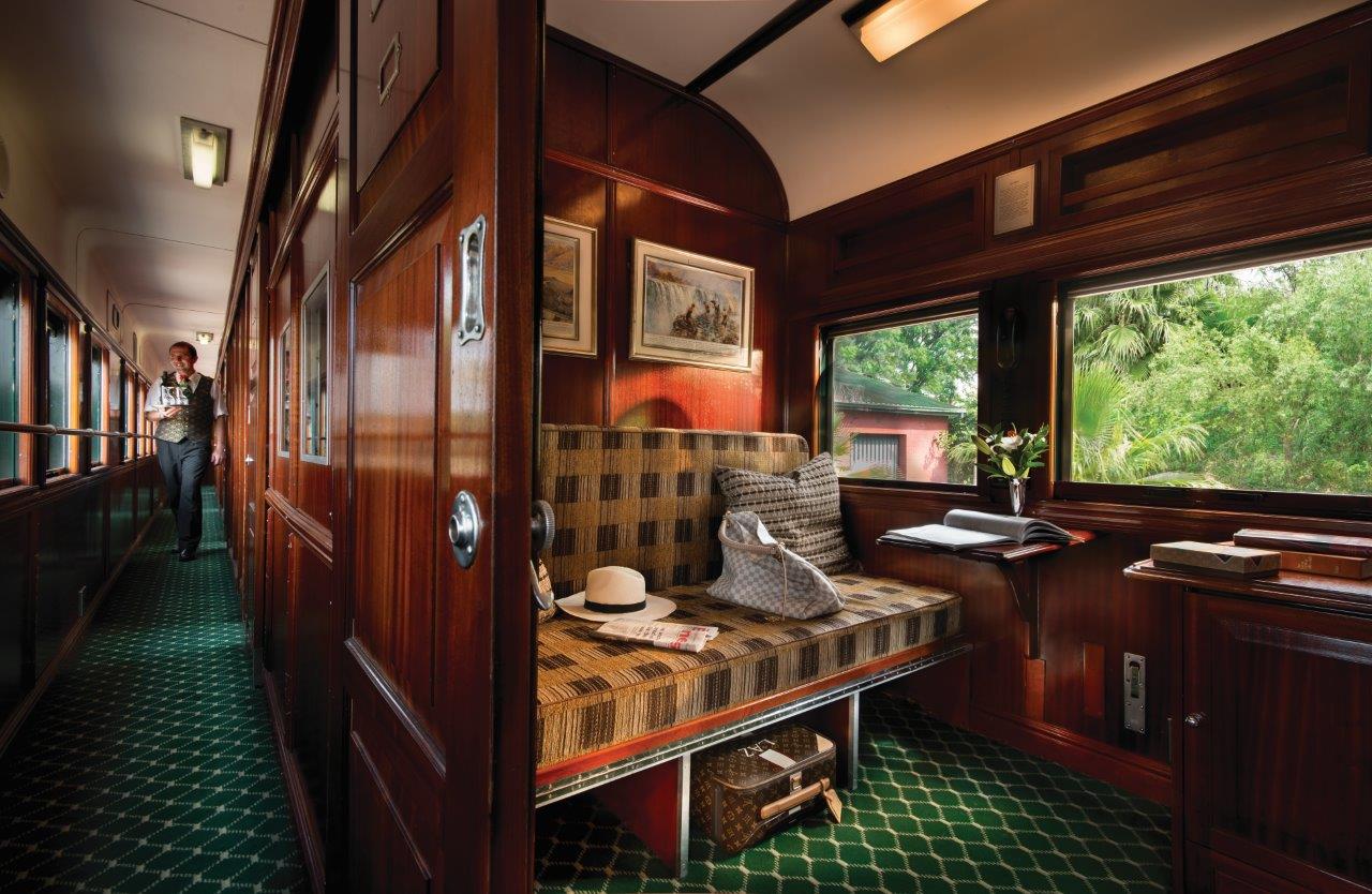 Deluxe Cape Town, Luxury Train & Safari