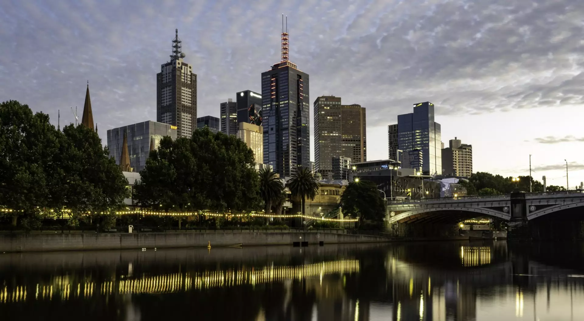 Melbourne, Australia Melbourne skyline and Yarra River early morning