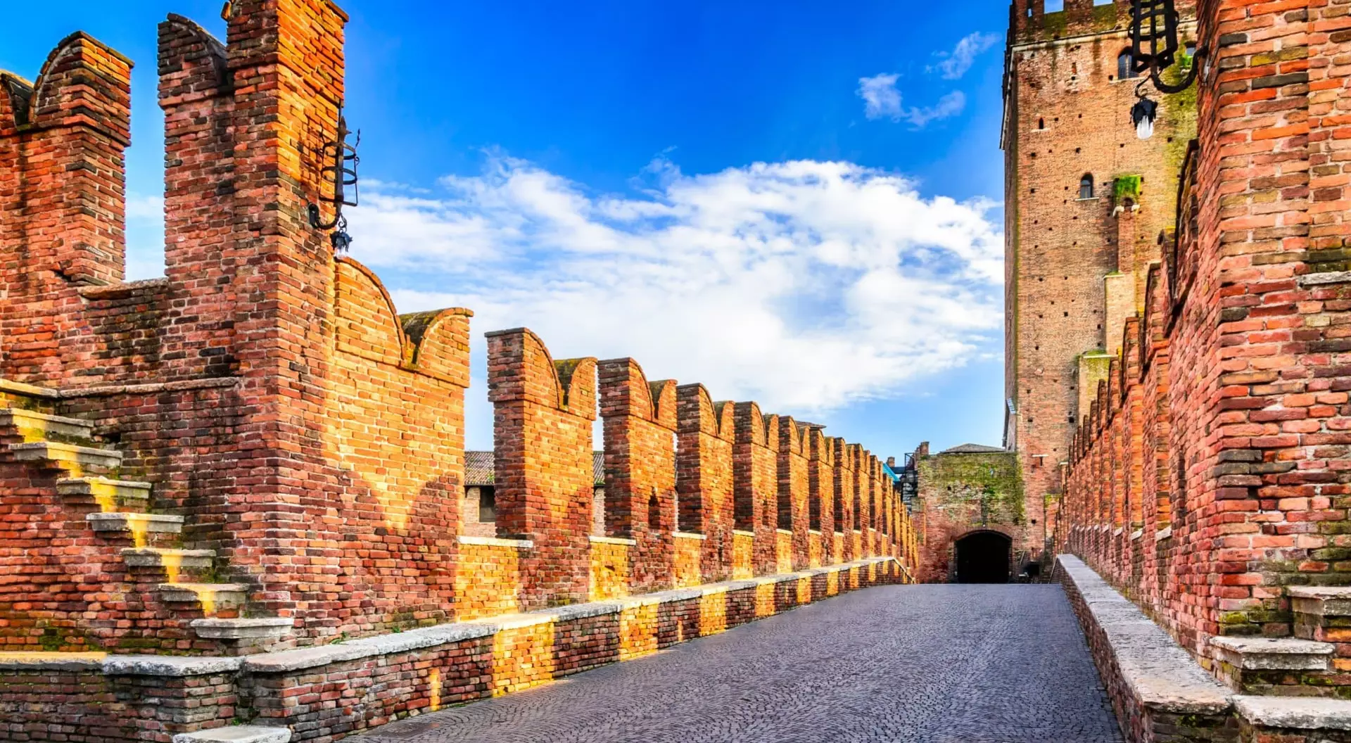 Verona, Italy Verona, Italy - Ponte Scaligero