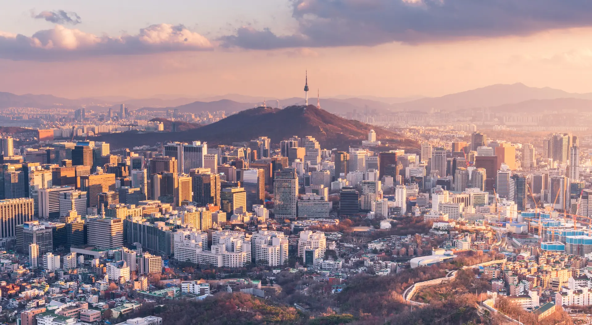 Seoul is crowned by the Namsan Seoul Tower, which continues to broadcast TV and radio to Korean residents.