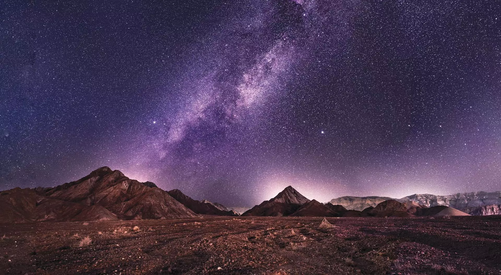 A view of the Milky Way from the sands of the Israeli Desert