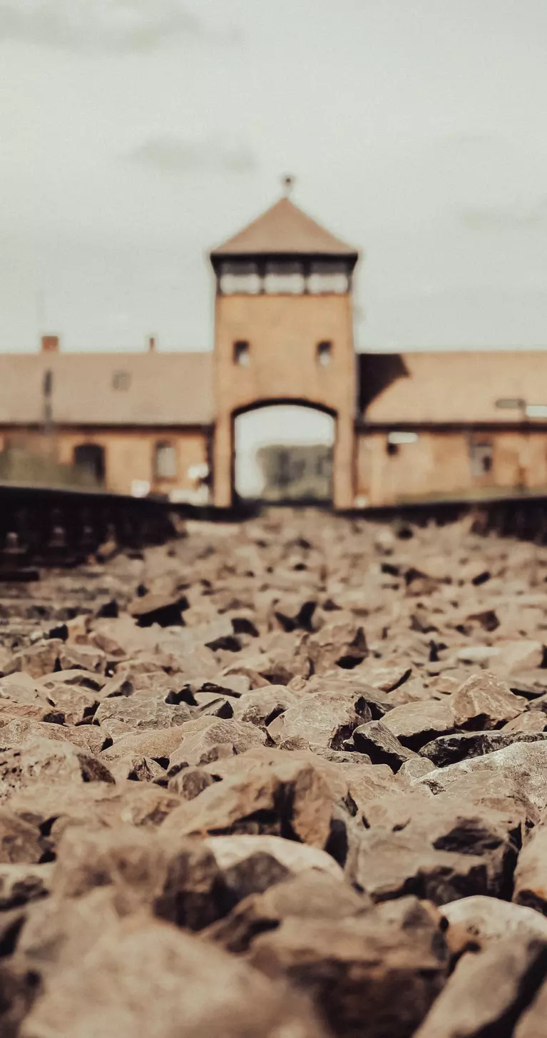 Oregon Holocaust Memorial | Portland.gov, image size:767x1455
