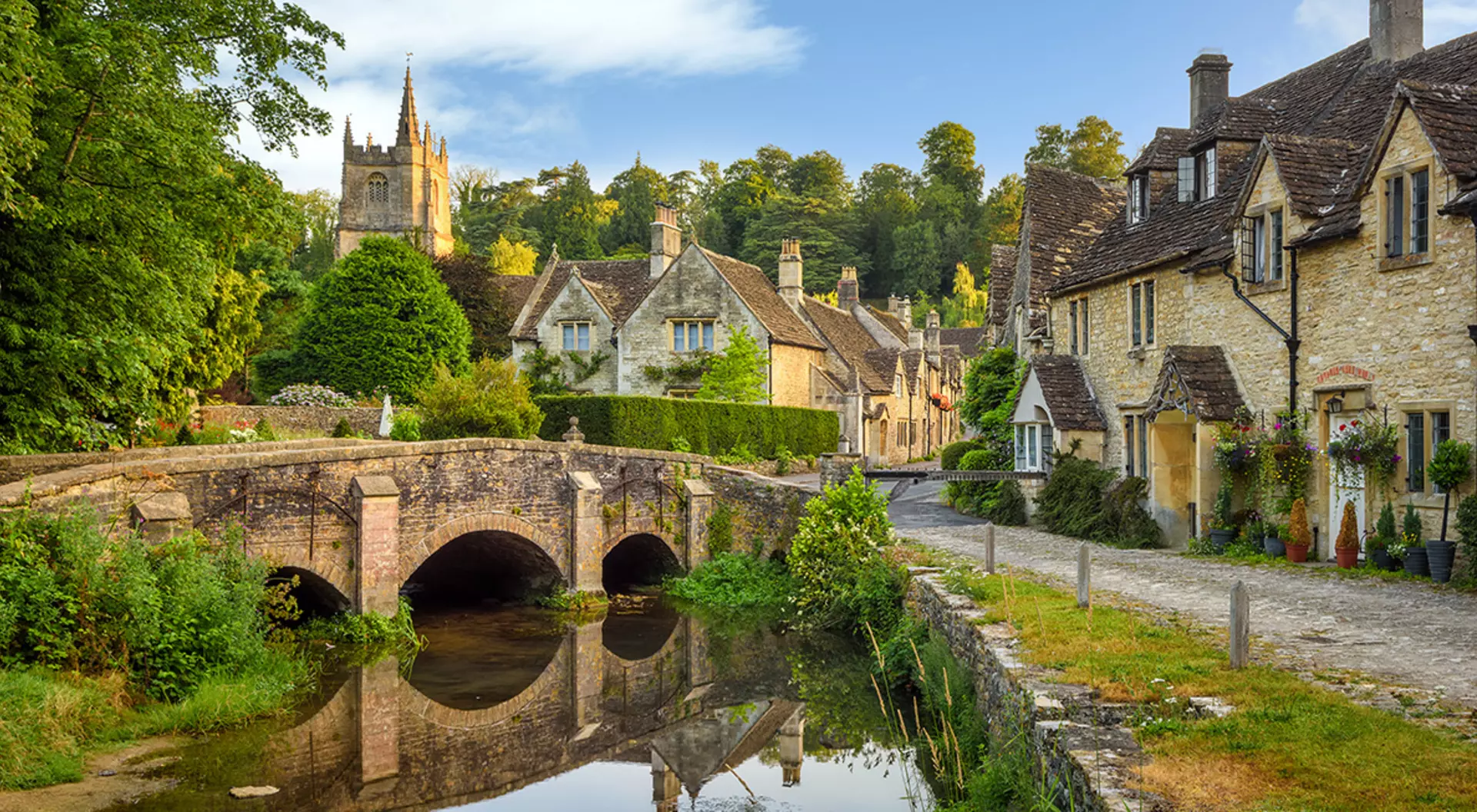 Castle Combe Village, Cotswolds'