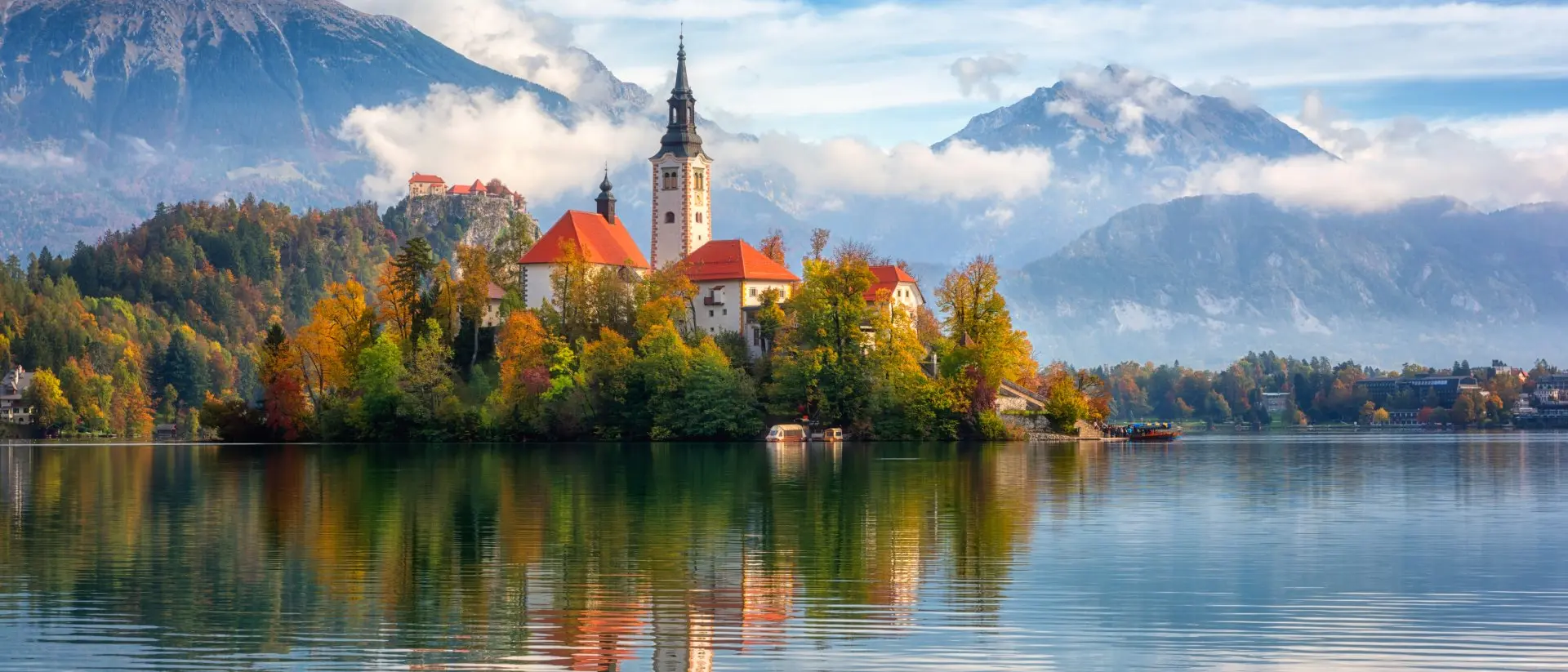 Famous alpine Bled lake (Blejsko jezero) in Slovenia, amazing autumn landscape