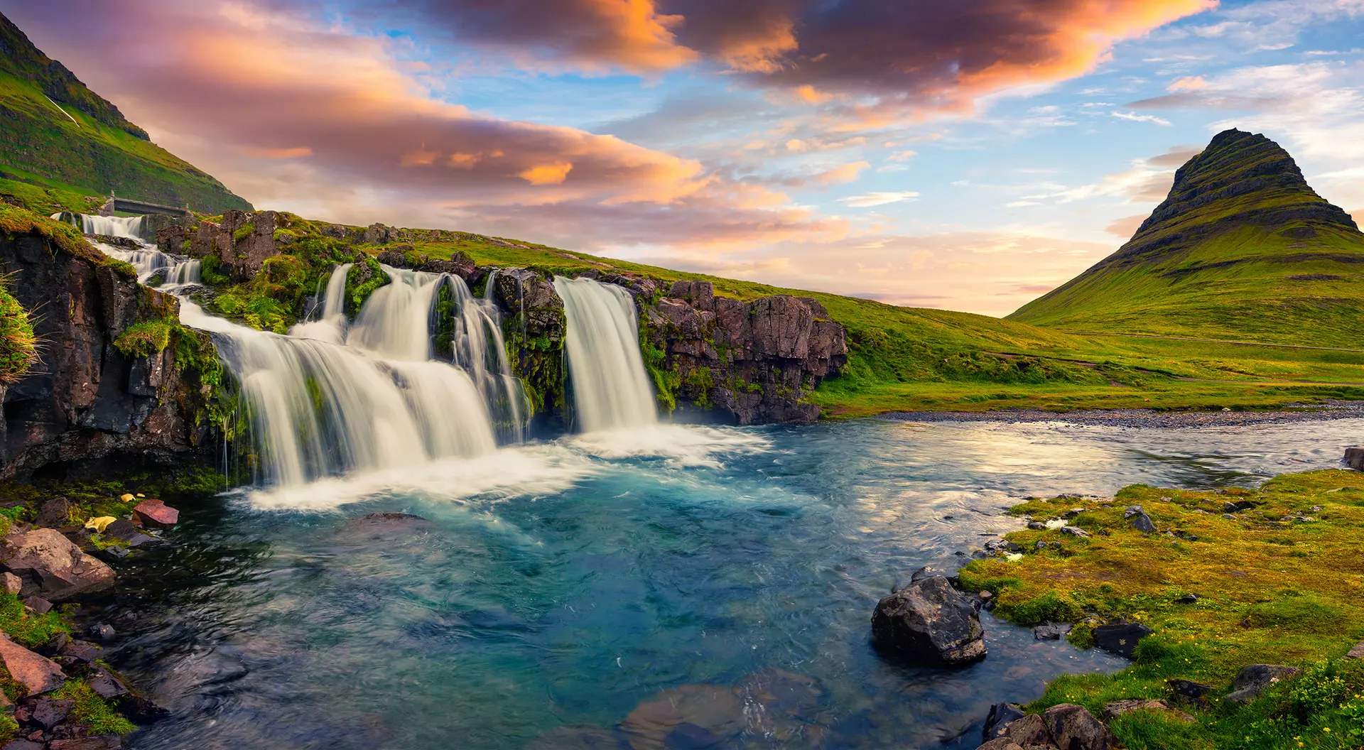 Kirkjufellsfoss Waterfall Kirkjufellsfoss Waterfall