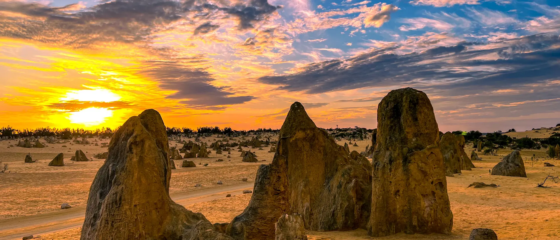 Pinnacles Desert, Western Australia Pinnacles Desert, Western Australia