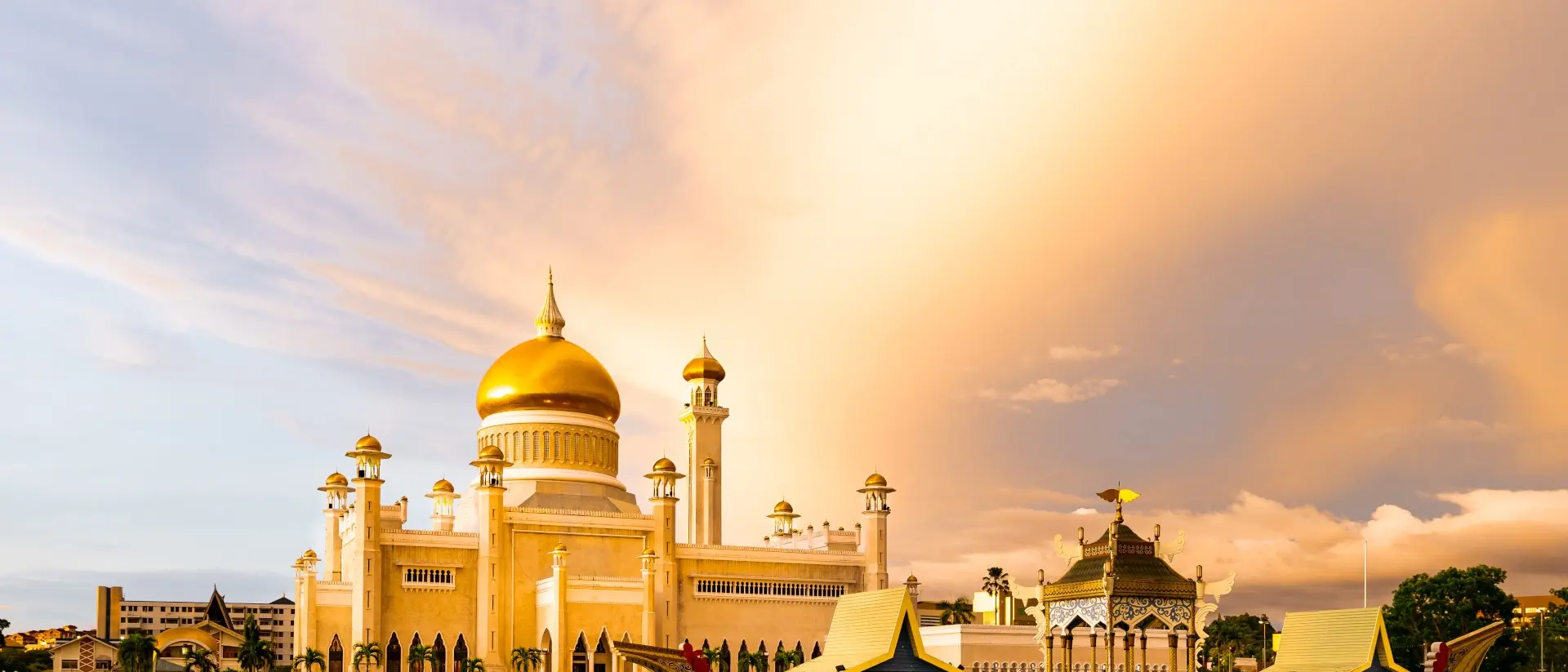 Sultan Omar Ali Saiffudien Mosque Sultan Omar Ali Saifuddien Mosque is an Islamic mosque located in Bandar Seri Begawan, the capital of the Sultanate of Brunei