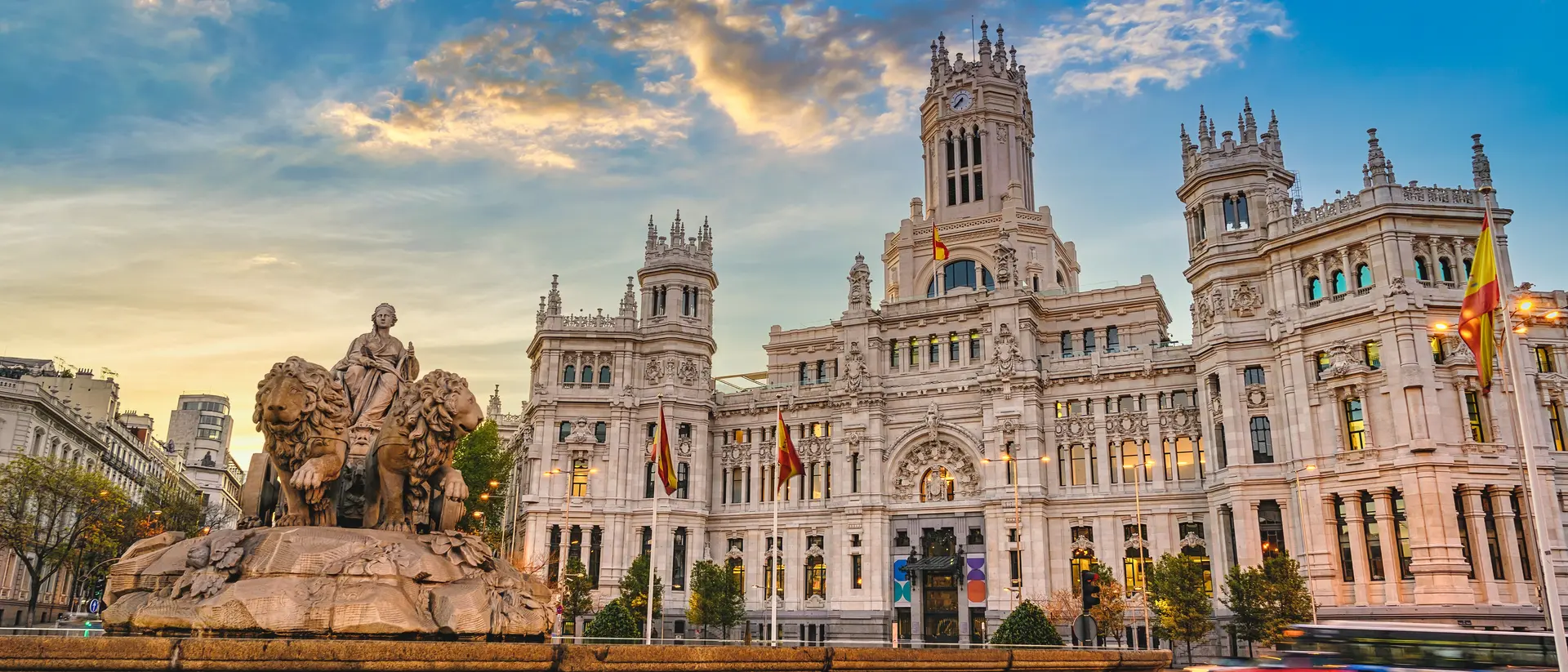 Cibeles Fountain Sunrise city skyline at Cibeles Fountain Town Square