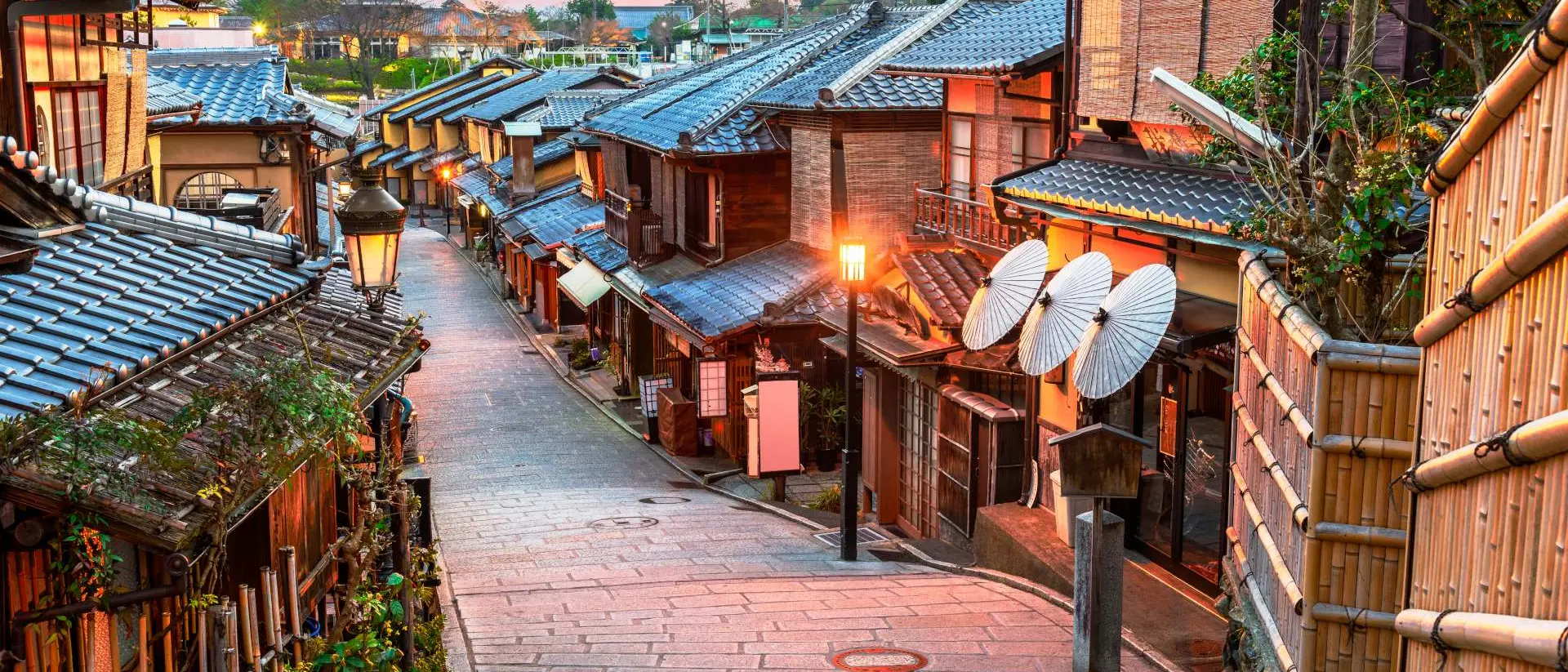 Traditional winding street in Gion, Kyoto, Japan at dawn