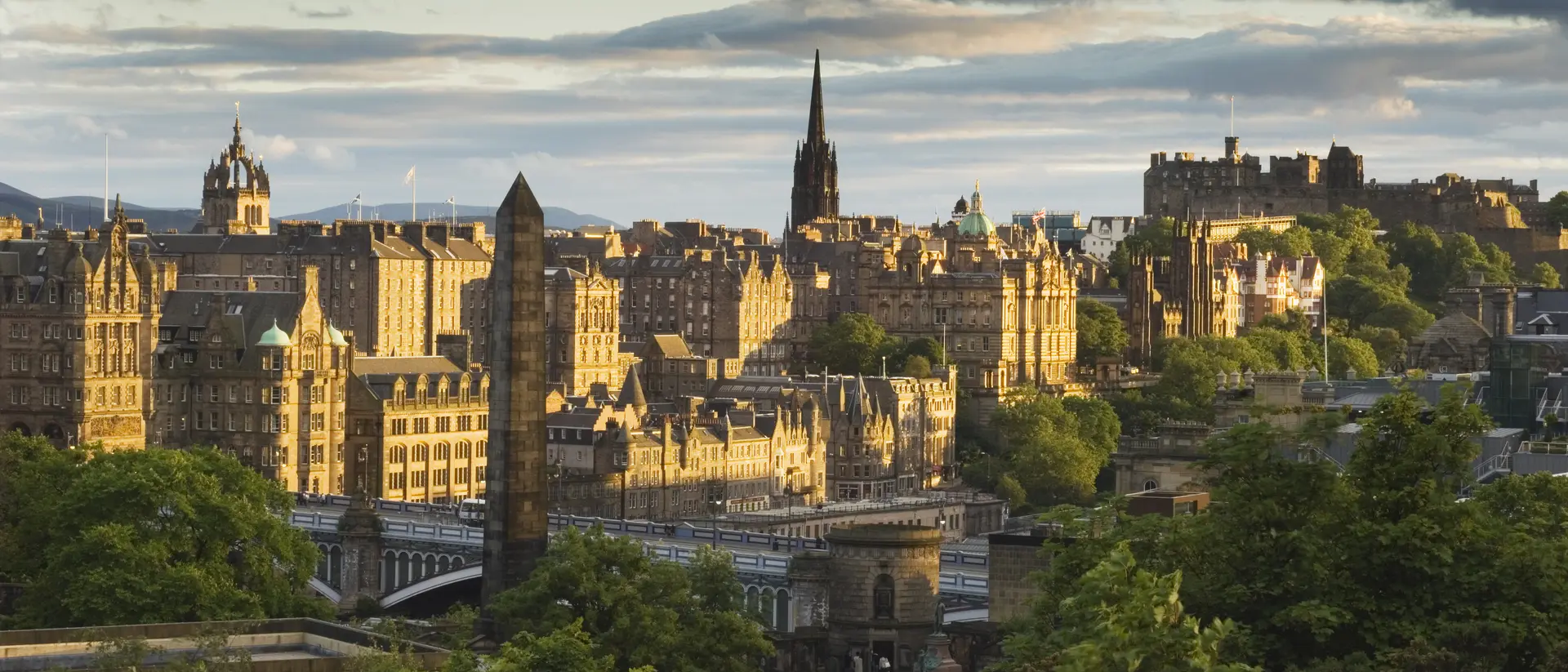 Edinburgh Castle Edinburgh Castle and the Old Town at sunset from Calton Hill