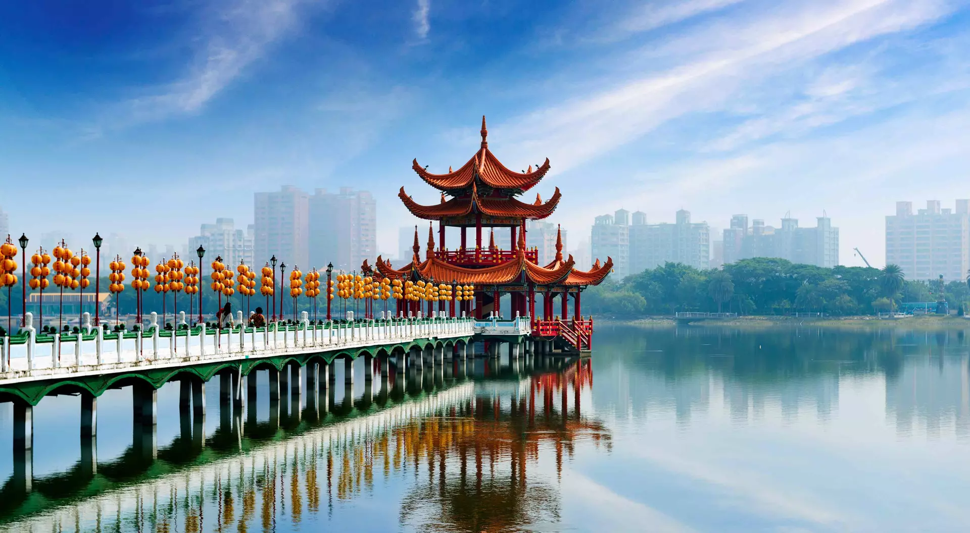 The Lotus Pond Floating temple on the Lotus Pond, is the largest man-made pond in Zuoying district in Kaohsiung