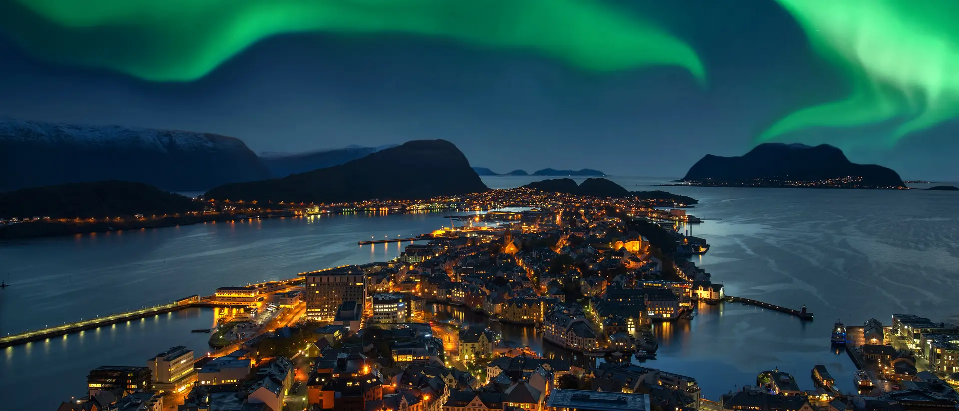 Green Aurora borealis over Alesund