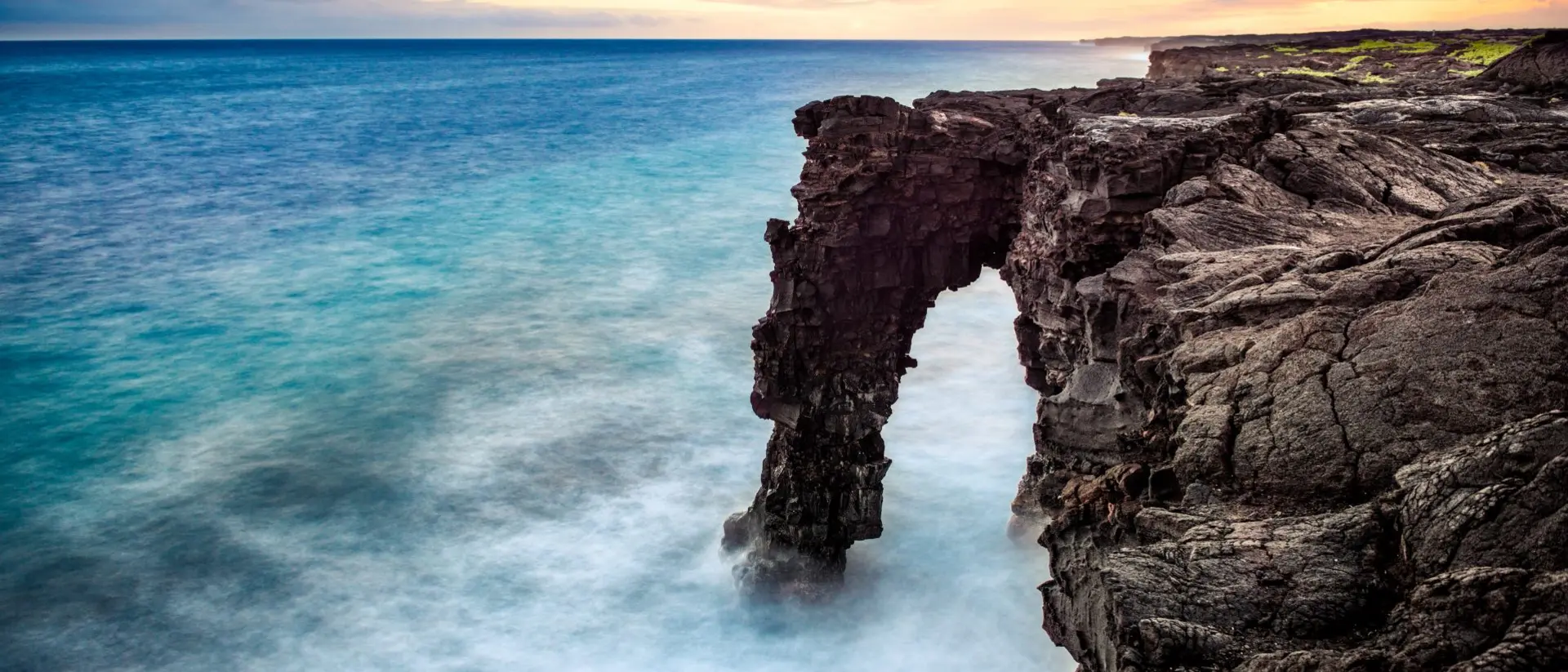 Holei Sea Arch in Hawaiʻi Volcanoes National Park