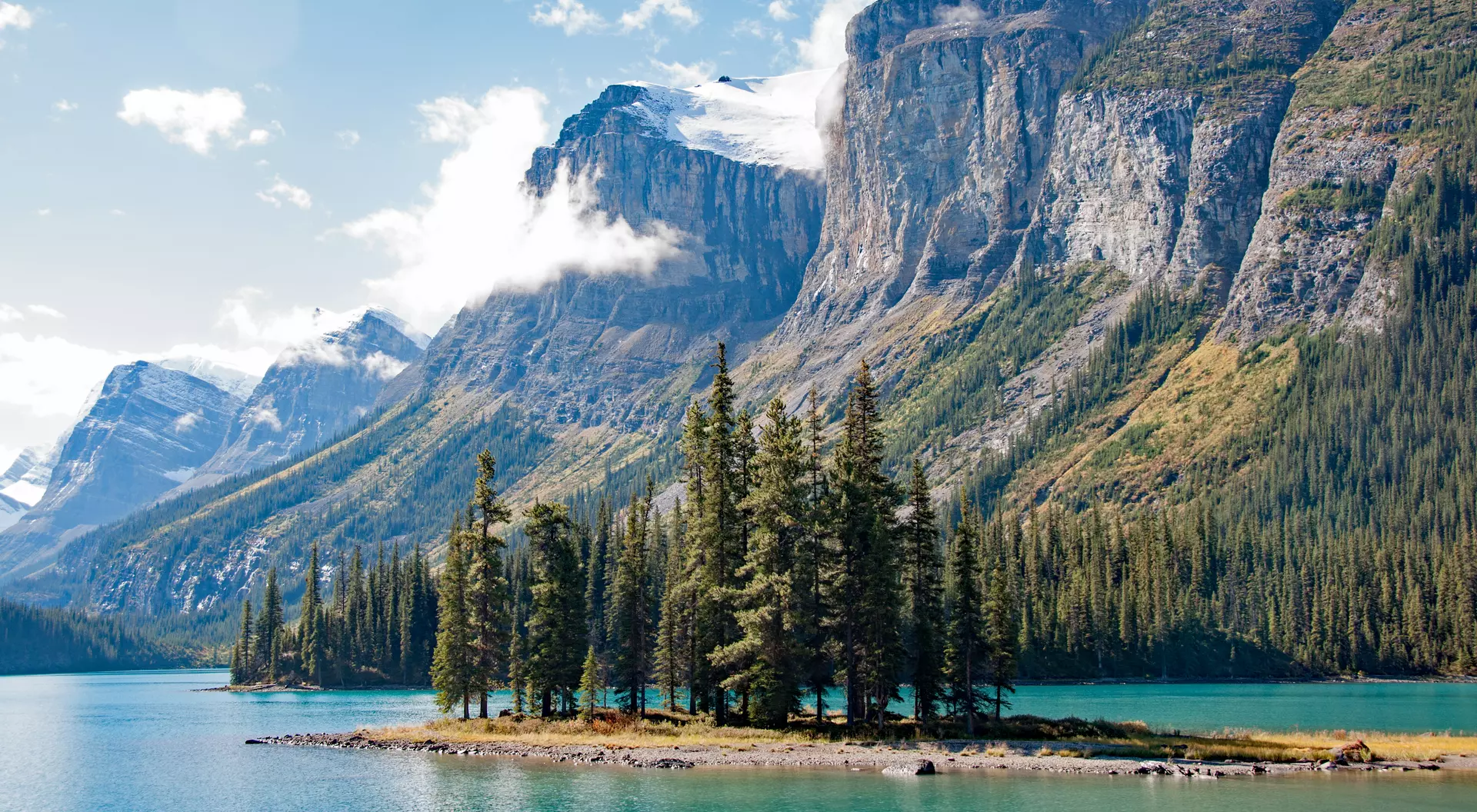 Maligne Lake Spirit Island in Jasper National Park