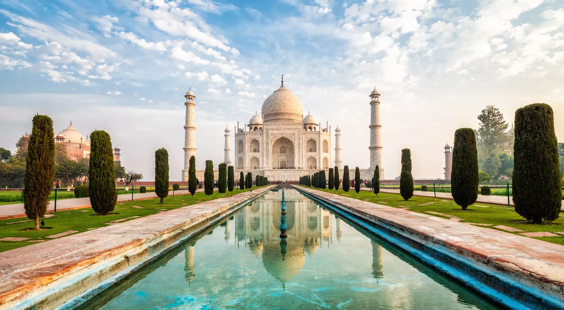 Taj Majal at sunrise in Agra, India.