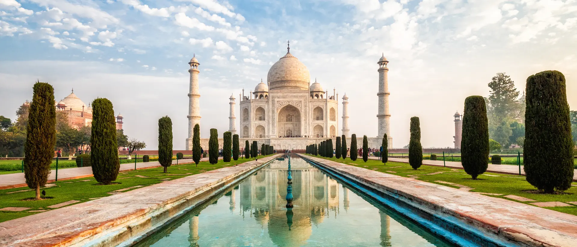Taj Majal, India Taj Majal at sunrise in Agra, India.