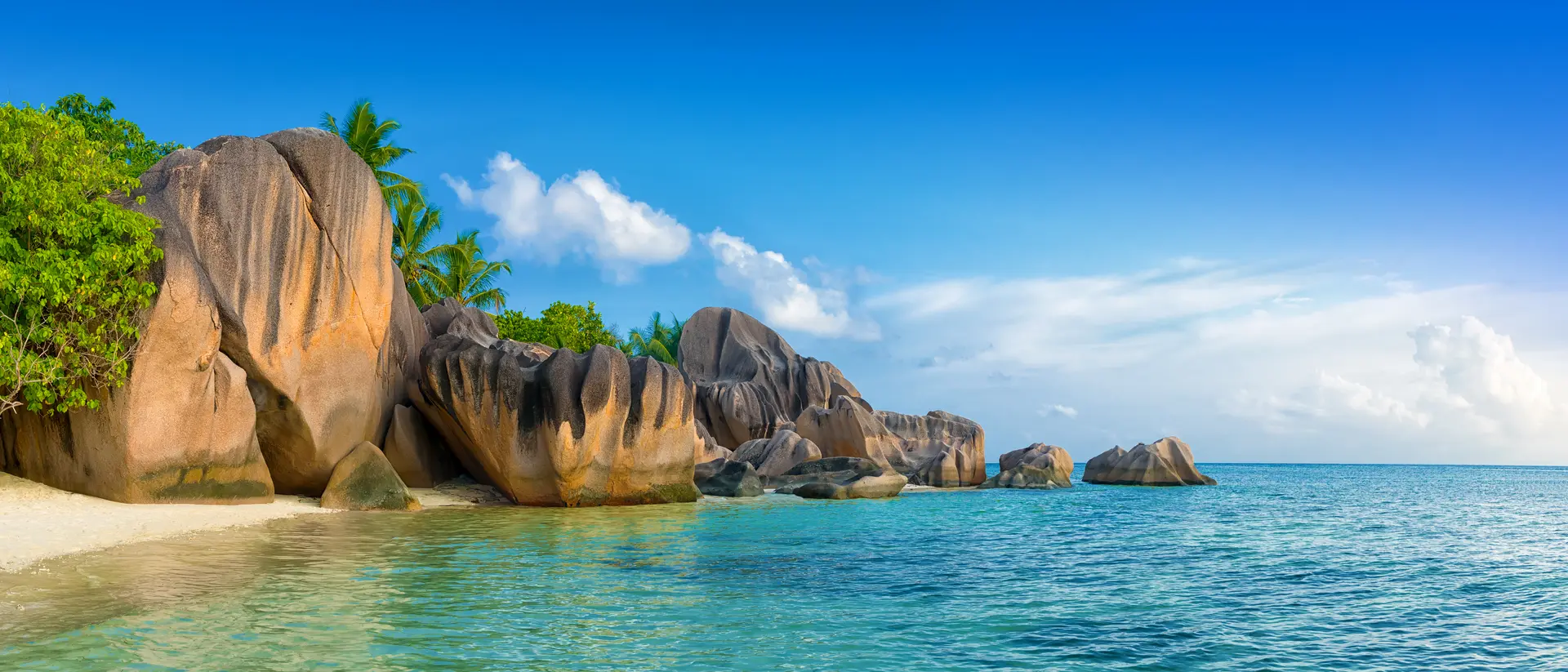 La Digue Island, Seychelles Tropical beach on La Digue Island, Seychelles