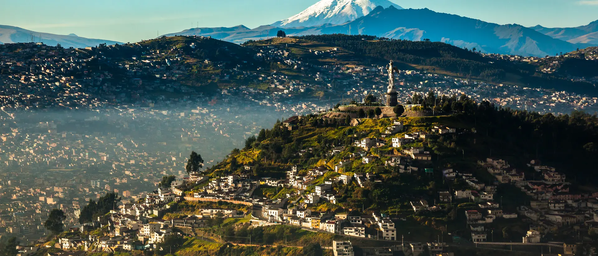 Capture the sight of El Panecillo from Quito