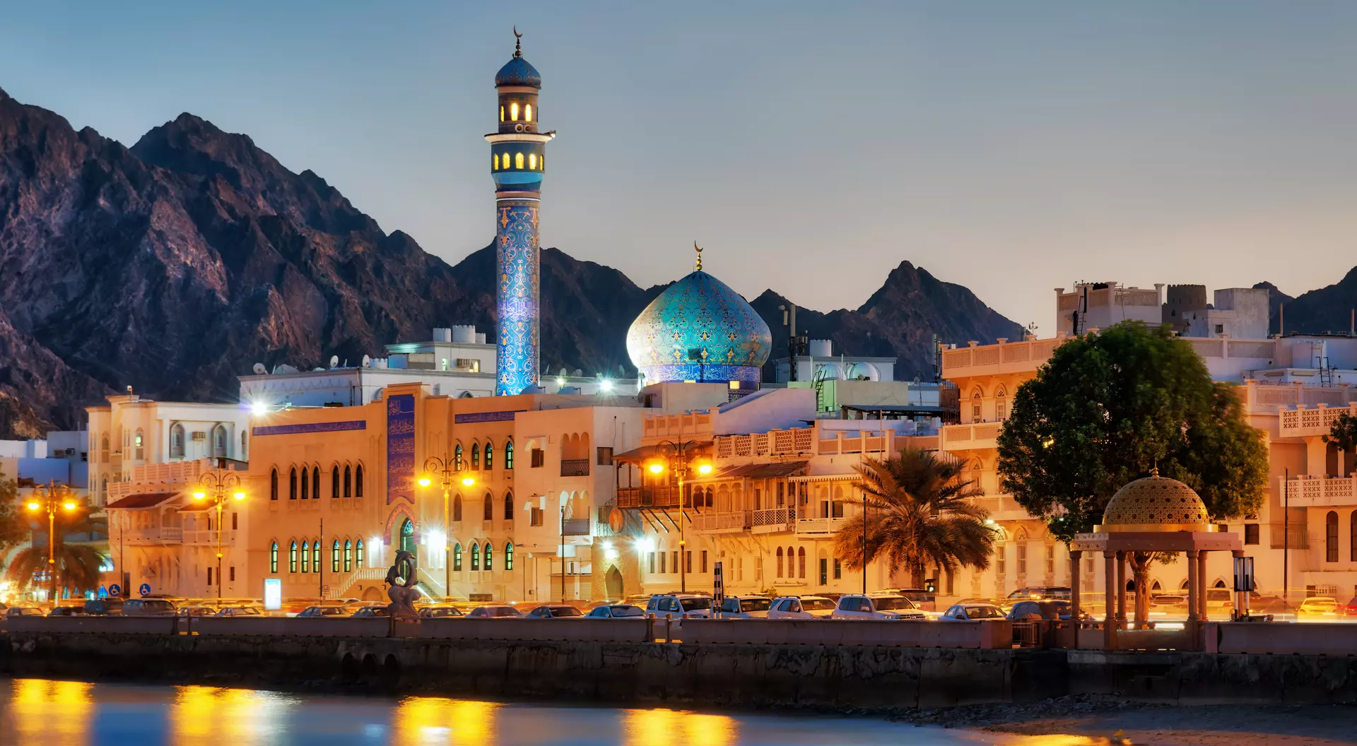 Admire the beauty of the Muttrah Corniche