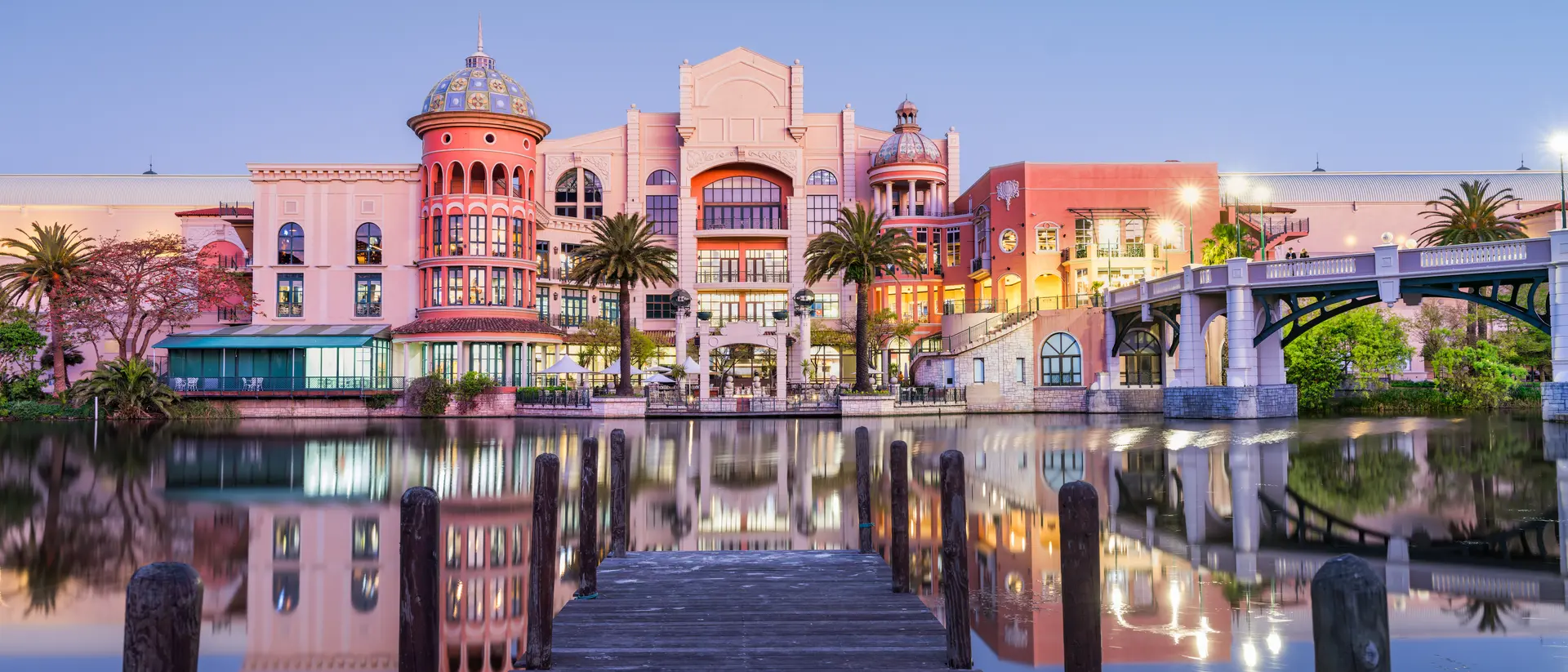 Admire the beauty of Cape Town