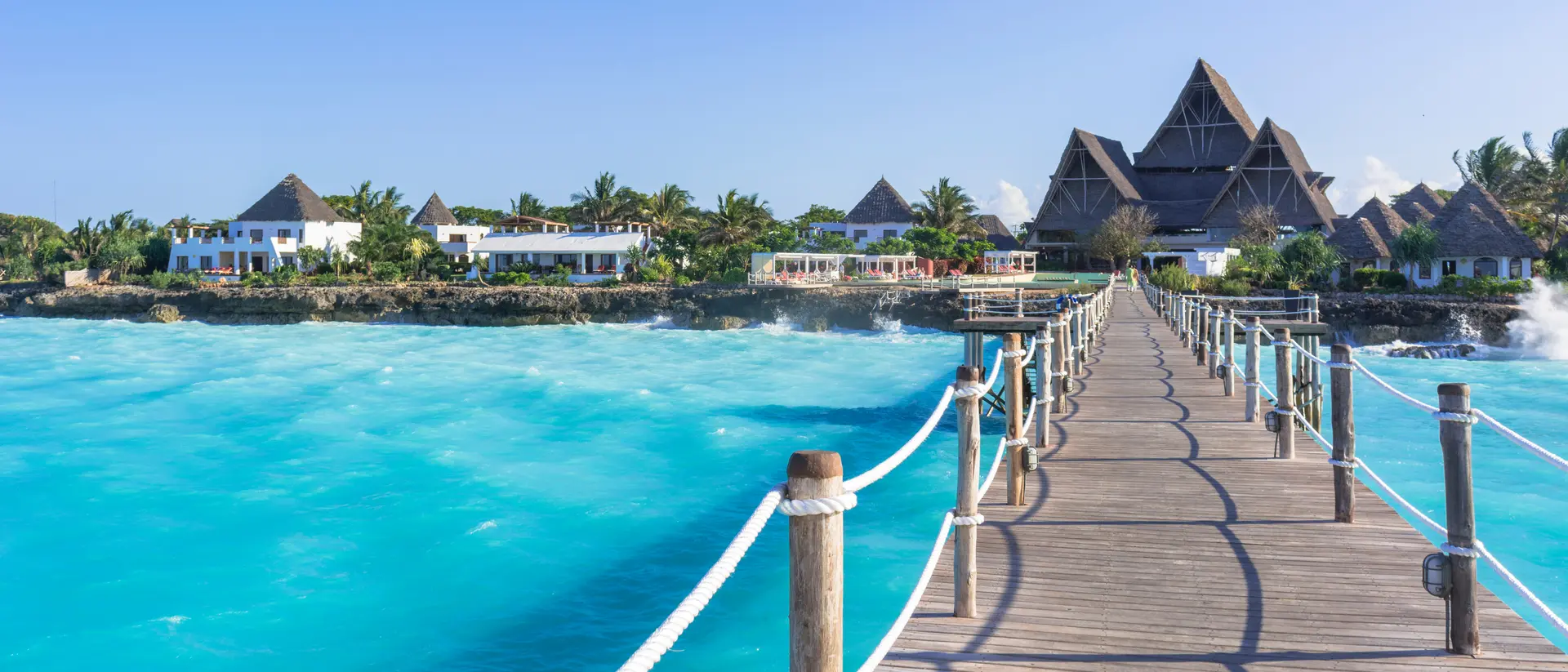Embrace leisure and luxury at these seaside resort amenities.