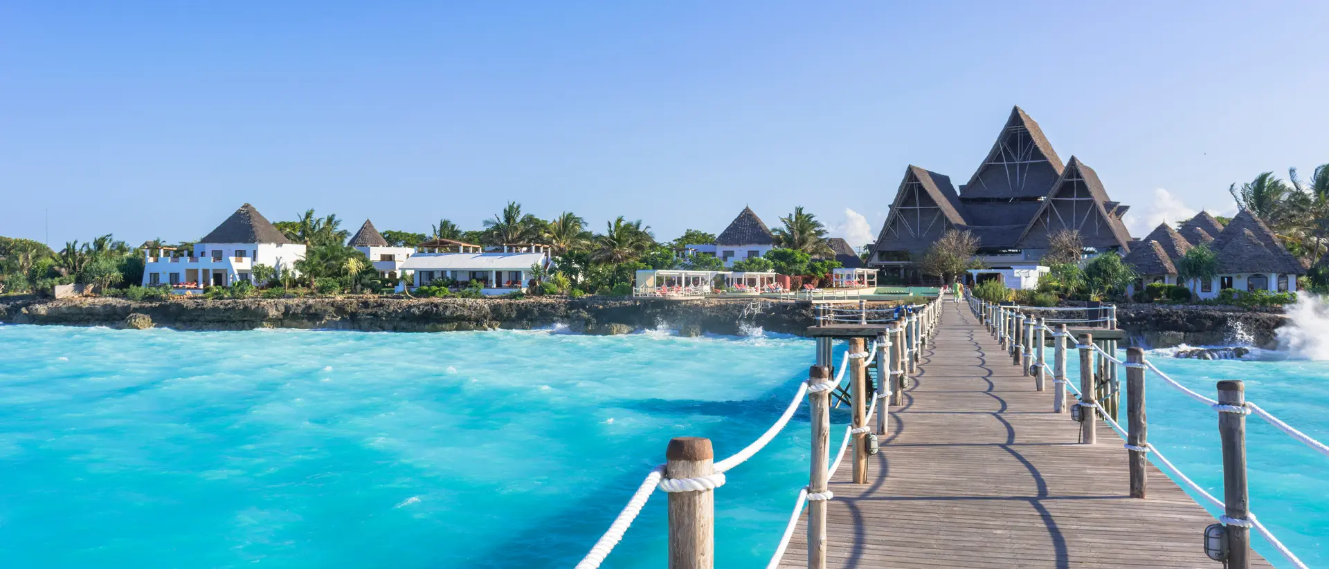 Embrace leisure and luxury at these seaside resort amenities.