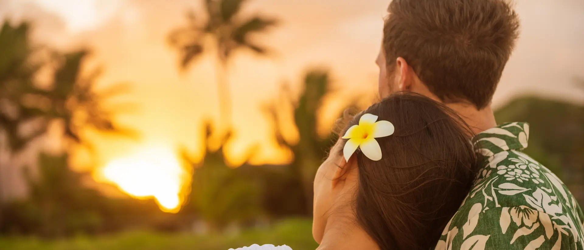Romantic O'ahu and Maui