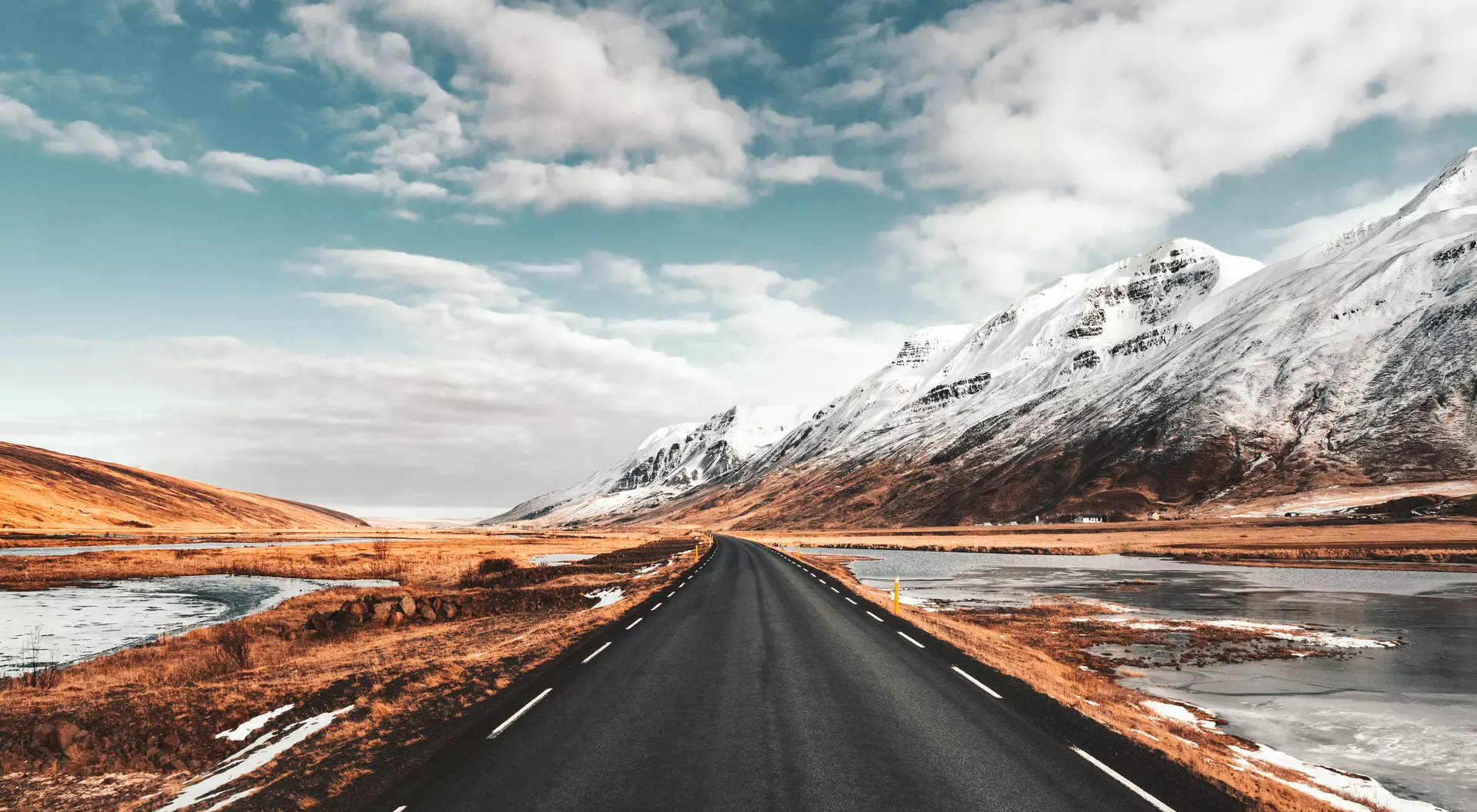 An isolated Icelandic road
