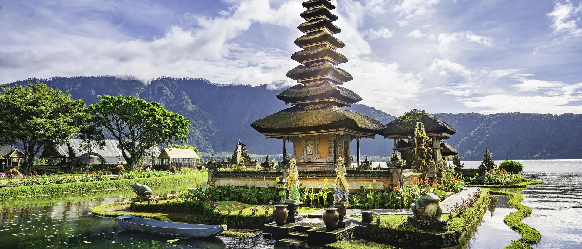 Ulun Danu Beratan Temple is a famous landmark located on the western side of the Beratan Lake.