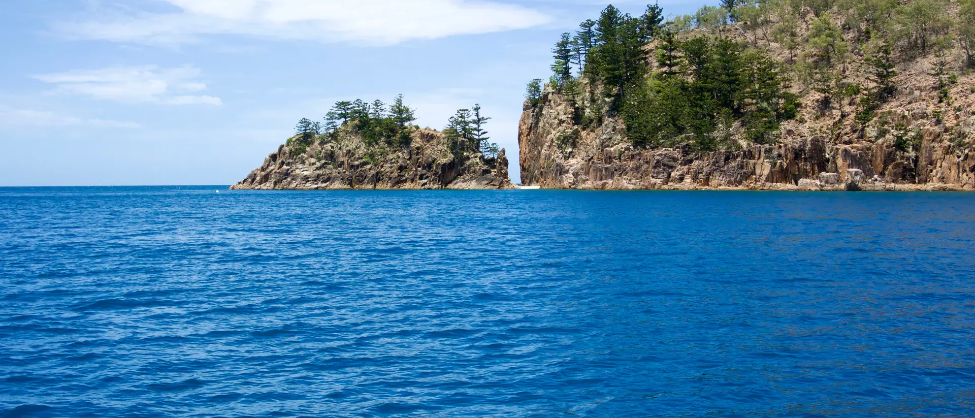 Cliffs and gap at Blue Pearl Bay at Hayman Island