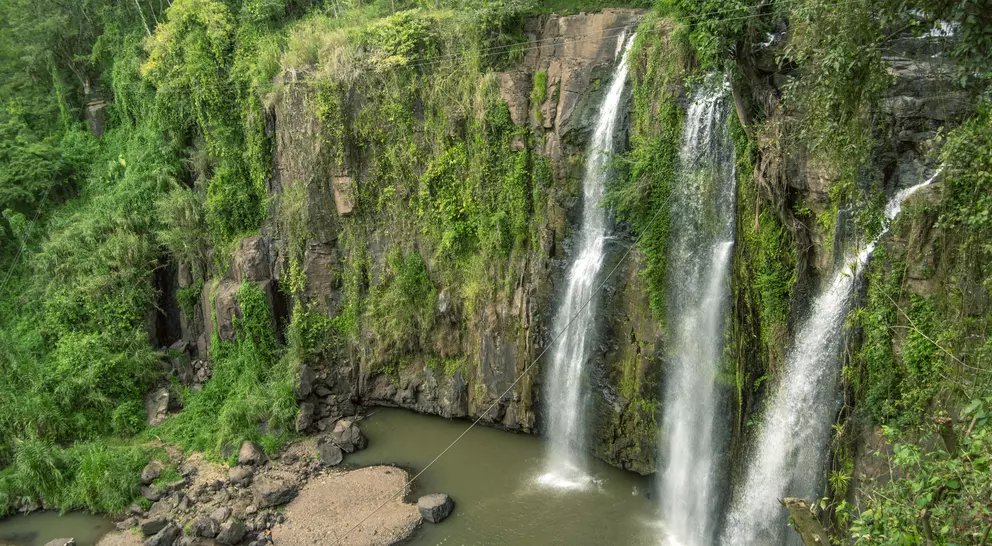 Cascada de la Luna is a 40 meter waterfall that overlooks the lush nicaraguan forest