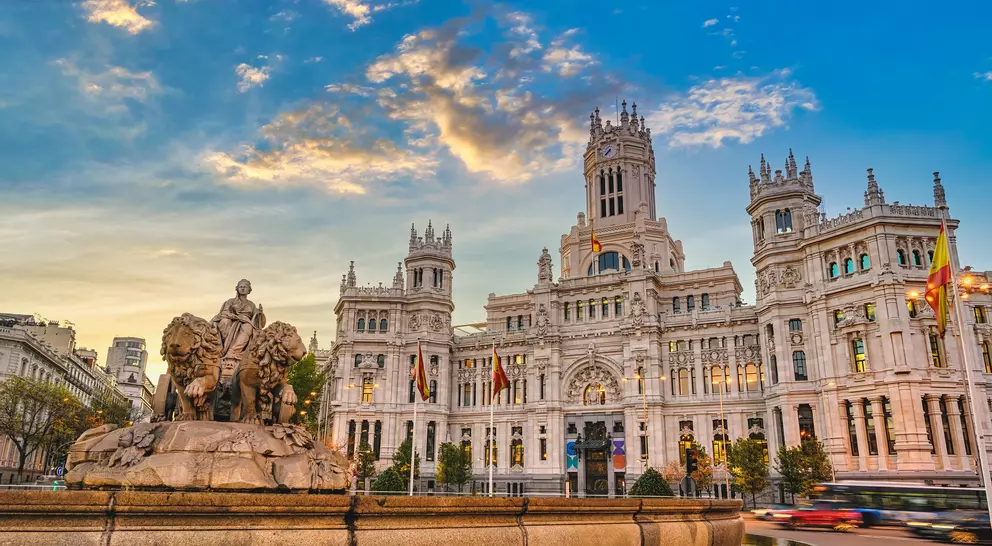 Sunrise city skyline at Cibeles Fountain Town Square
