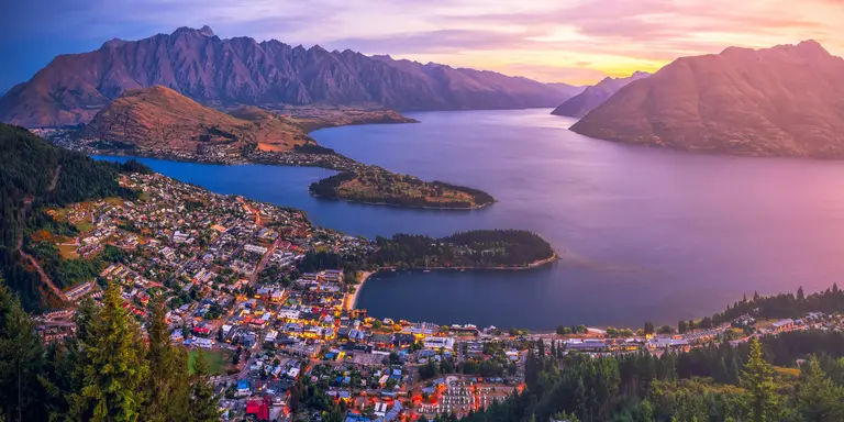 Queenstown, New Zealand located on the shores of Lake Wakatipu in New Zealands South Island