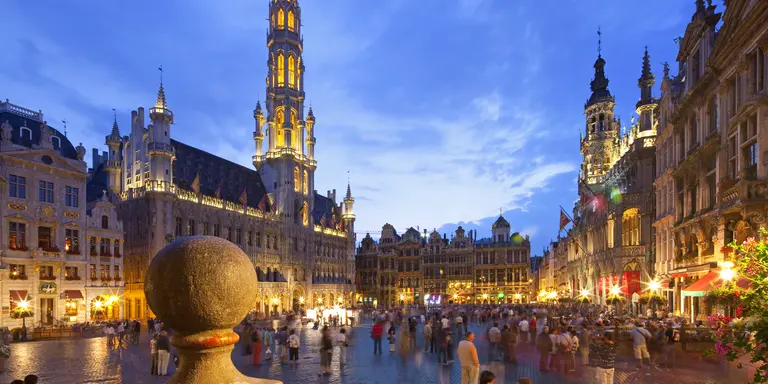 The central town square of Brussels, illuminated at night