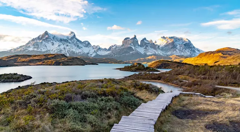 Water, grasslands and mountains