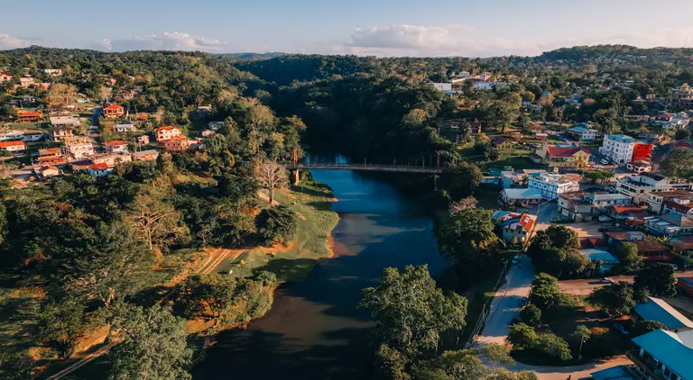 The towns of San Ignacio and Santa Elena are connected by a suspension bridge across the Macal River built in 1949