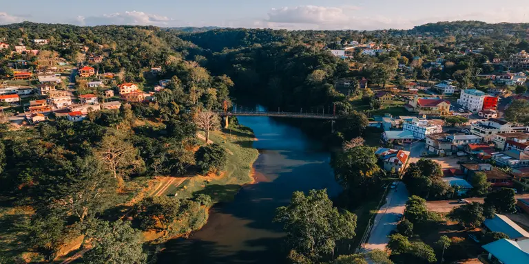 The towns of San Ignacio and Santa Elena are connected by a suspension bridge across the Macal River built in 1949